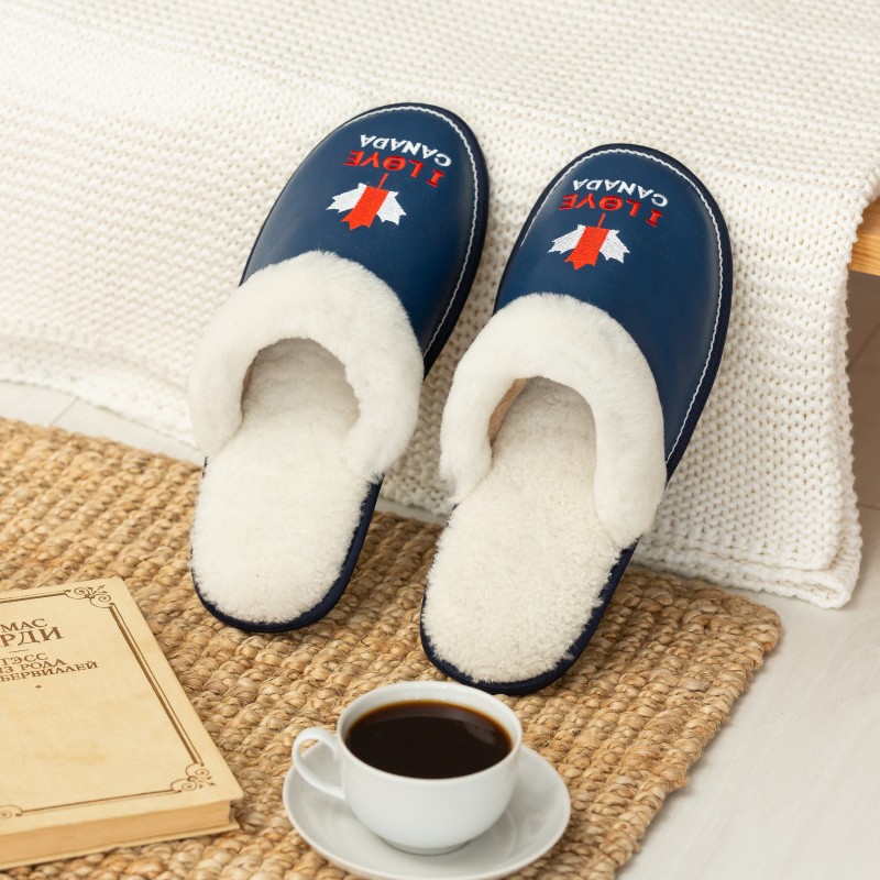 Blue leather men’s slippers “I love Canada”