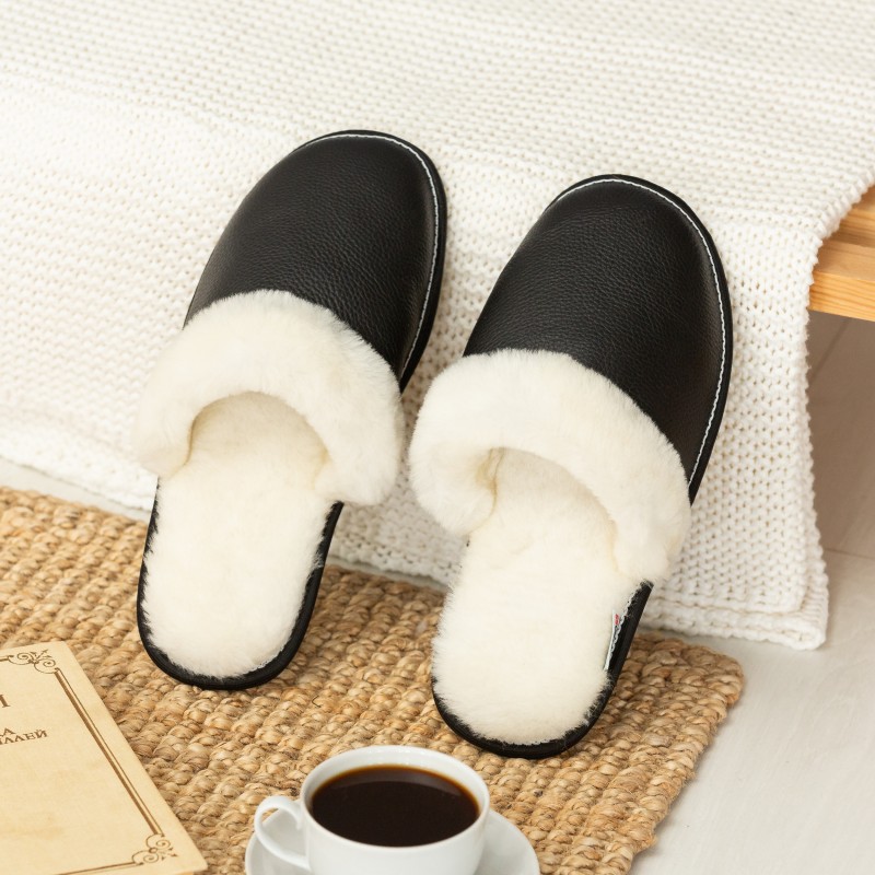 Black leather men’s slippers “Phillip”